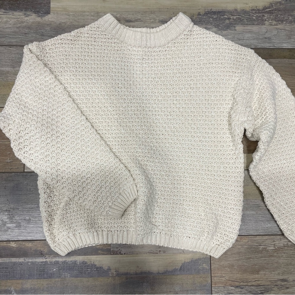 Universal Thread Cream Textured Sweater